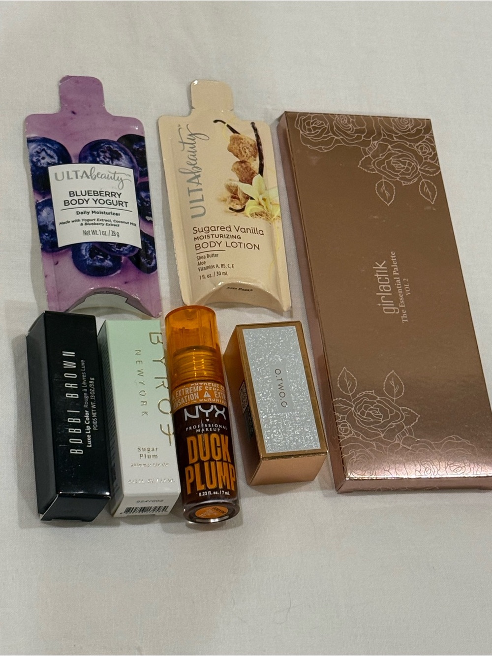 NEW Bobbi Brown 💄 Makeup and spa bundle